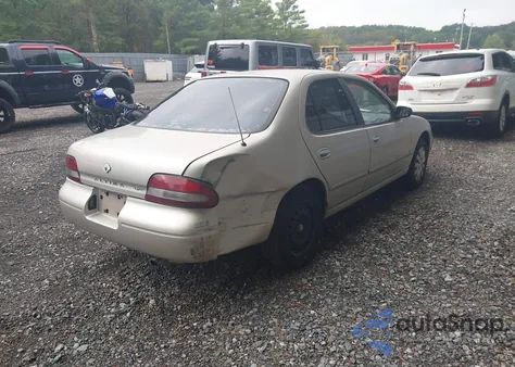 1997 Nissan Altima z USA, uszkodzony, nr VIN 1N4BU31D4VC262180